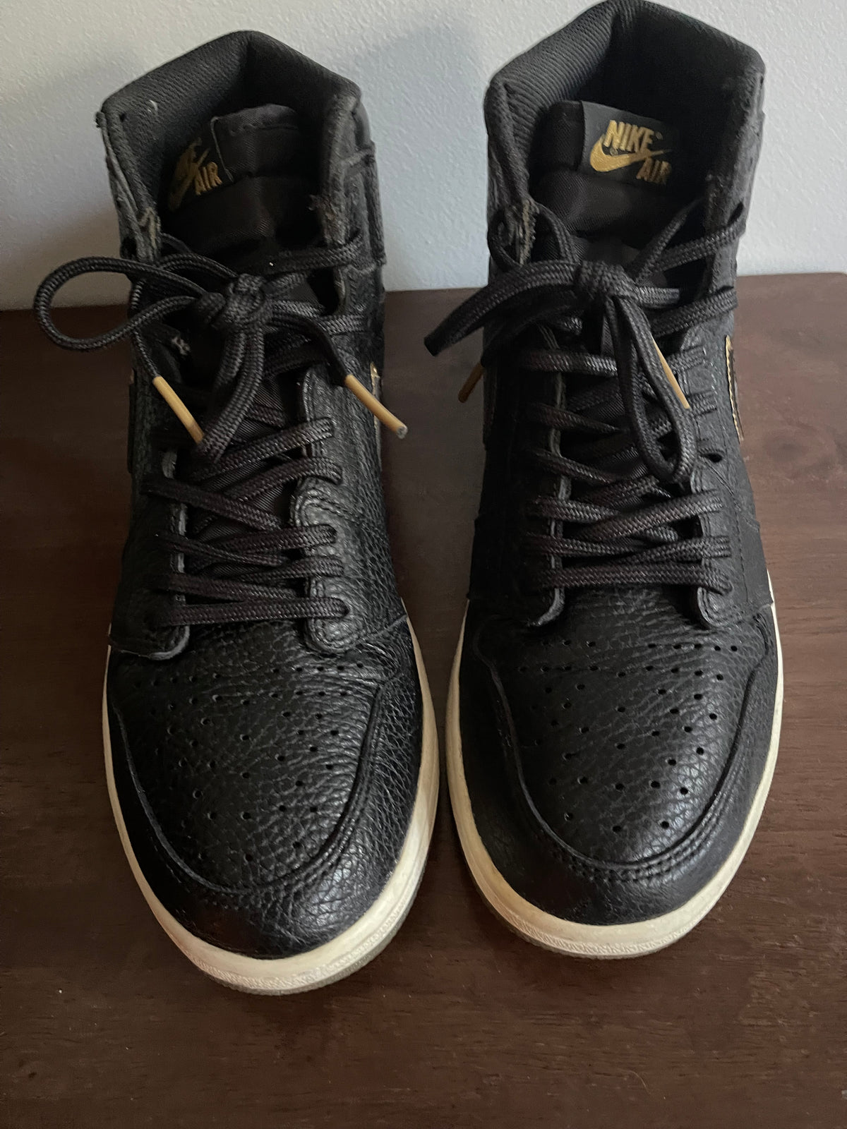 Nike Jordan 1 Retro High City of Flight Trainers Size 10.5